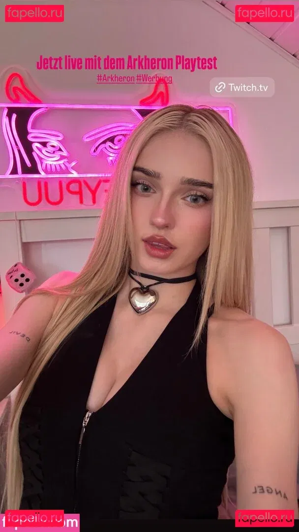 HoneyPuu Onlyfans Photo Gallery 