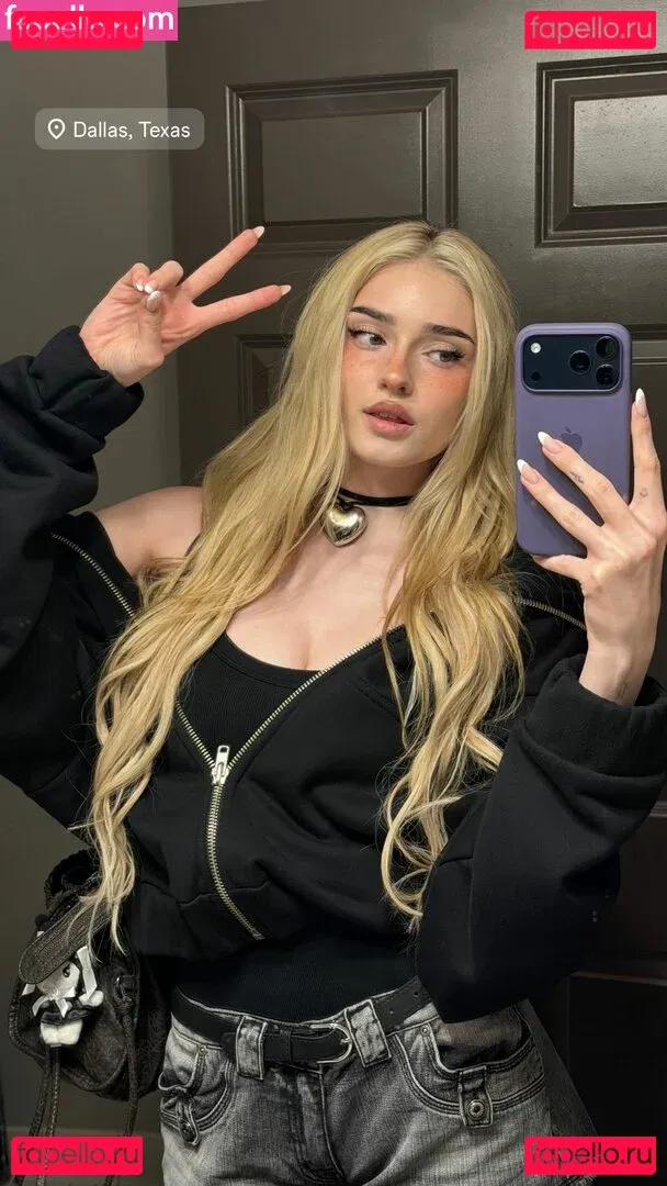 HoneyPuu Onlyfans Photo Gallery 