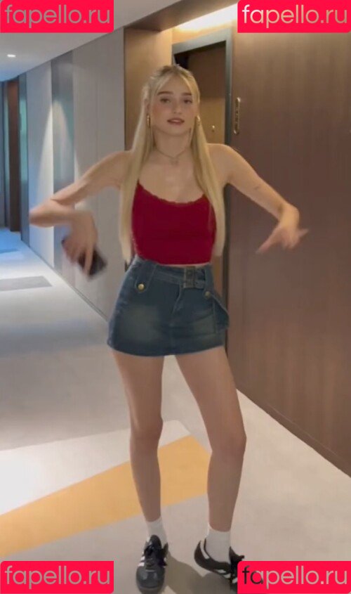 HoneyPuu Onlyfans Photo Gallery 