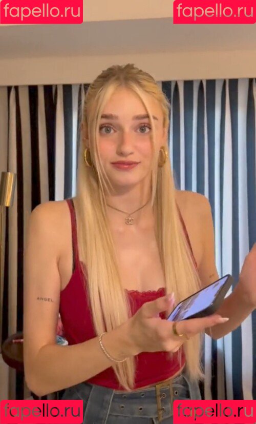 HoneyPuu Onlyfans Photo Gallery 