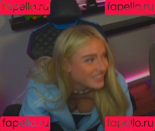 HoneyPuu Onlyfans Photo Gallery 