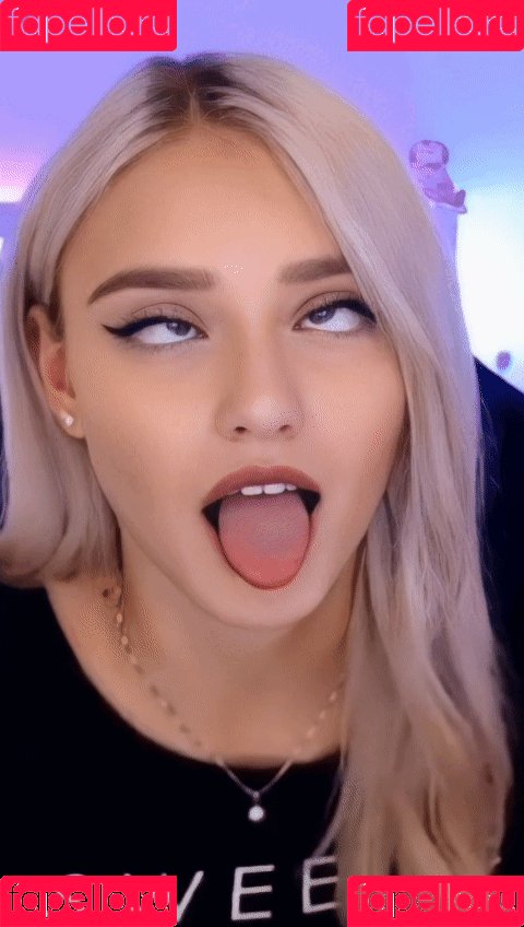 HoneyPuu Onlyfans Photo Gallery 