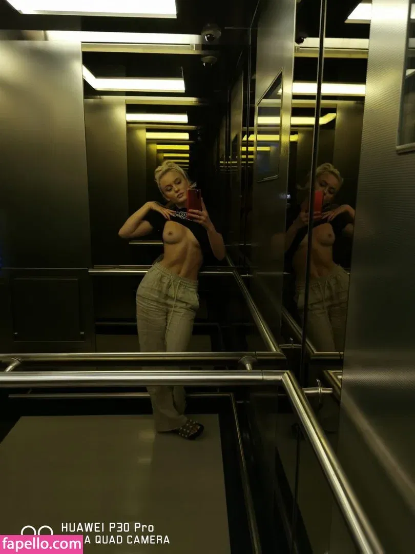 zoraya.v Onlyfans Photo Gallery 