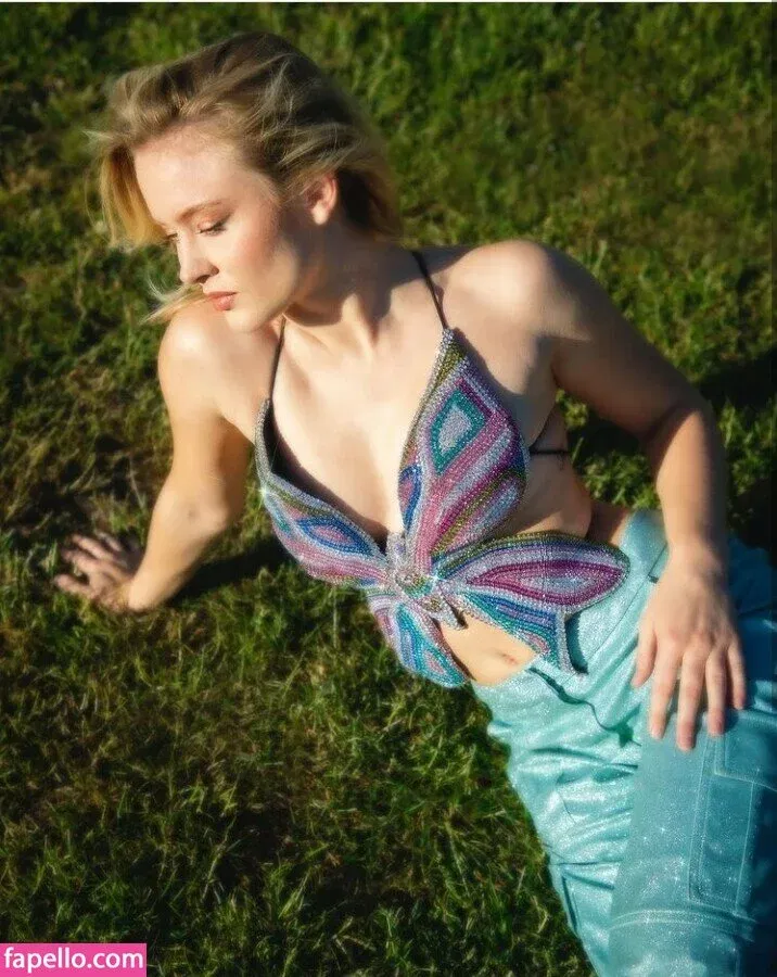 zoraya.v Onlyfans Photo Gallery 