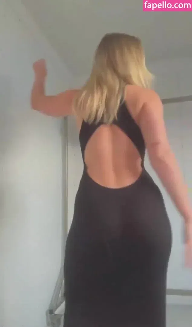 zoraya.v Onlyfans Photo Gallery 