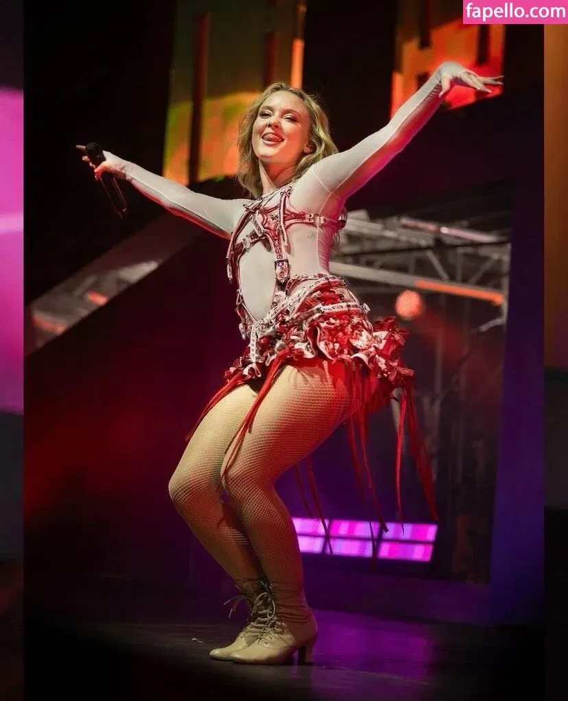 zoraya.v Onlyfans Photo Gallery 