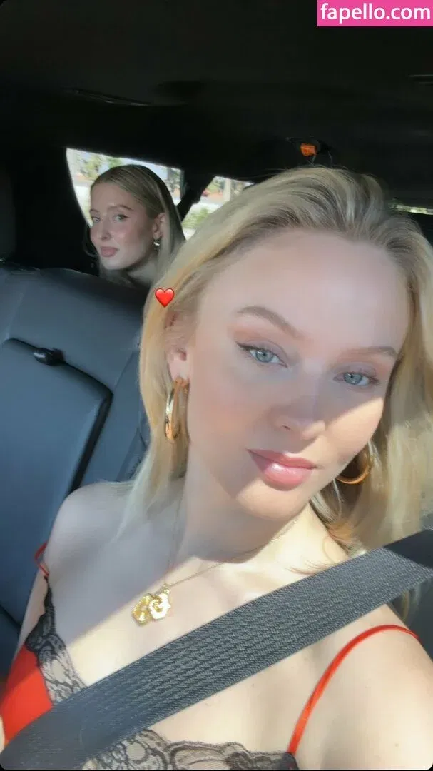 zoraya.v Onlyfans Photo Gallery 