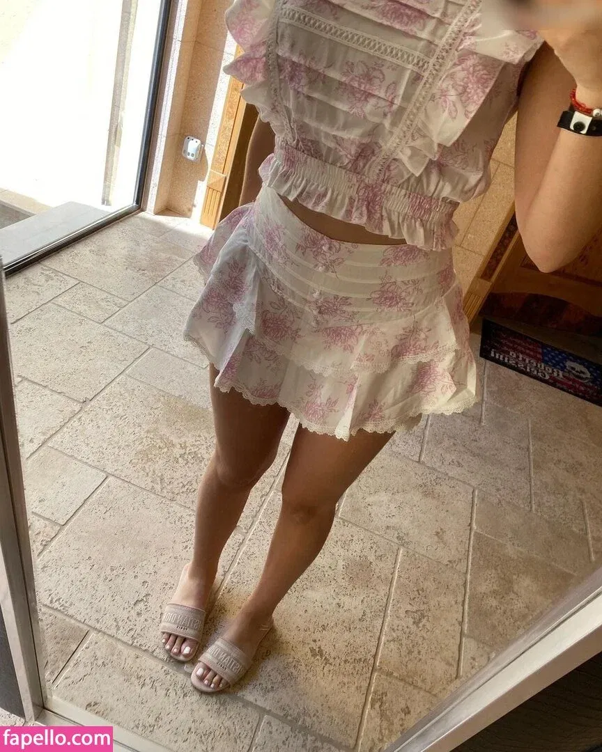 zoraya.v Onlyfans Photo Gallery 