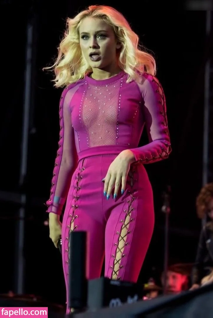 zoraya.v Onlyfans Photo Gallery 