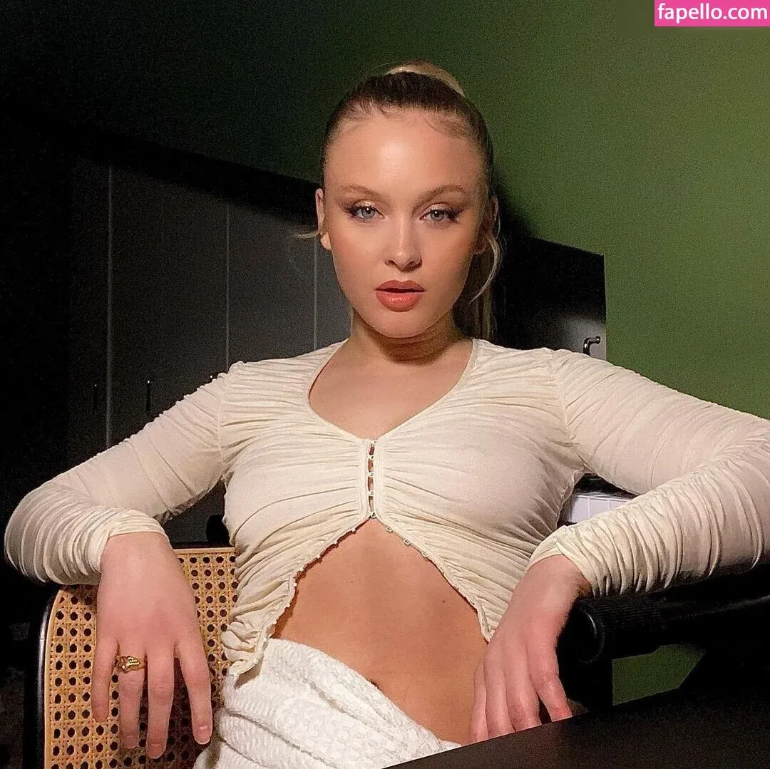 zoraya.v Onlyfans Photo Gallery 