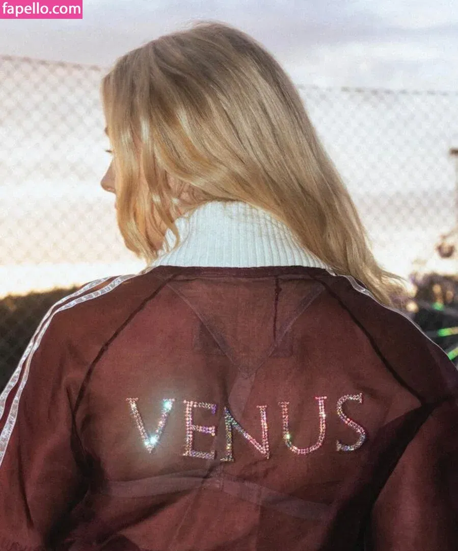 zoraya.v Onlyfans Photo Gallery 