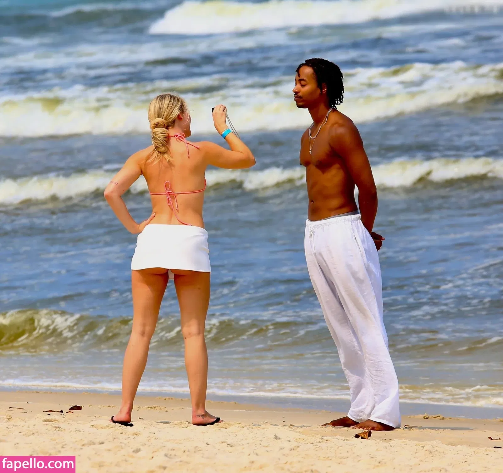 zoraya.v Onlyfans Photo Gallery 