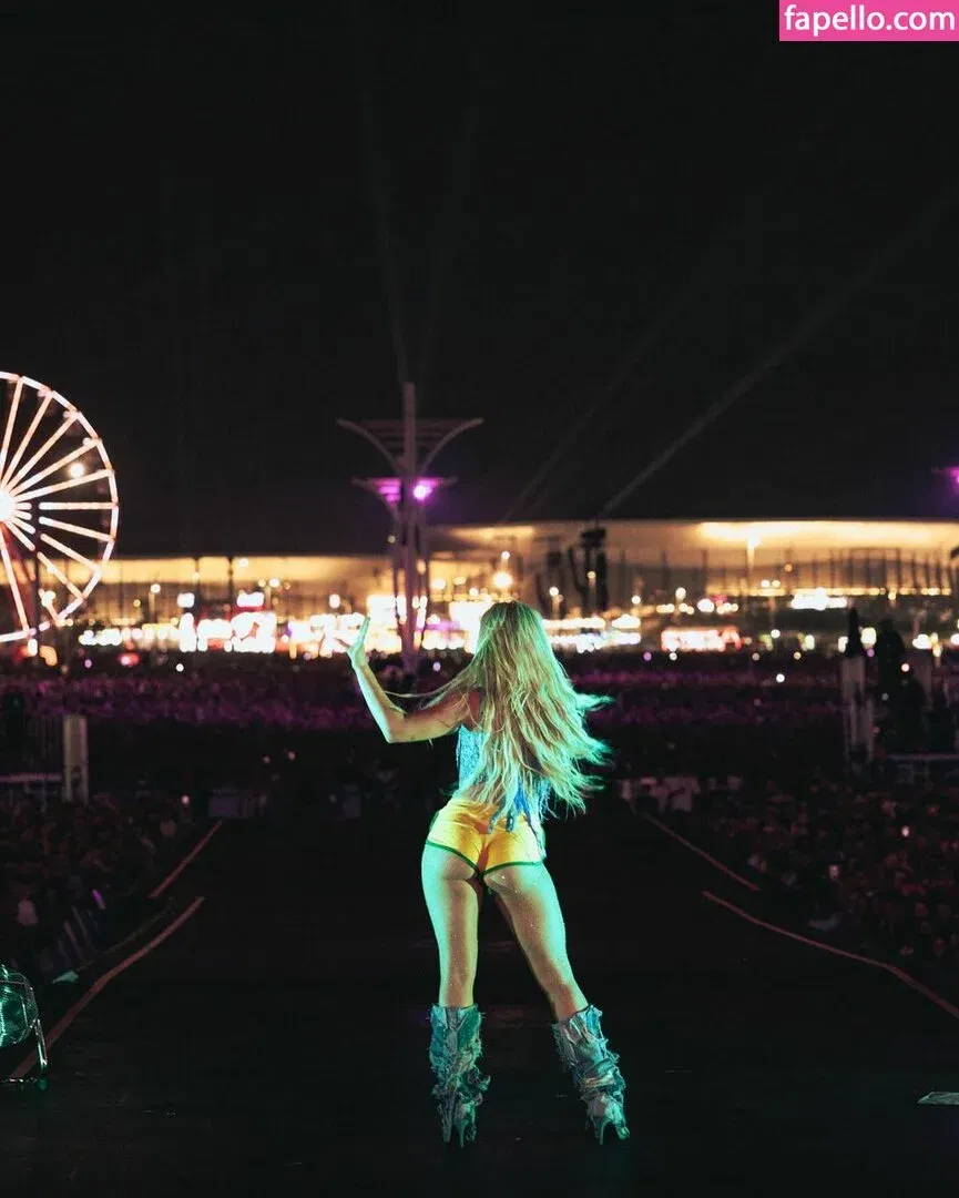 zoraya.v Onlyfans Photo Gallery 