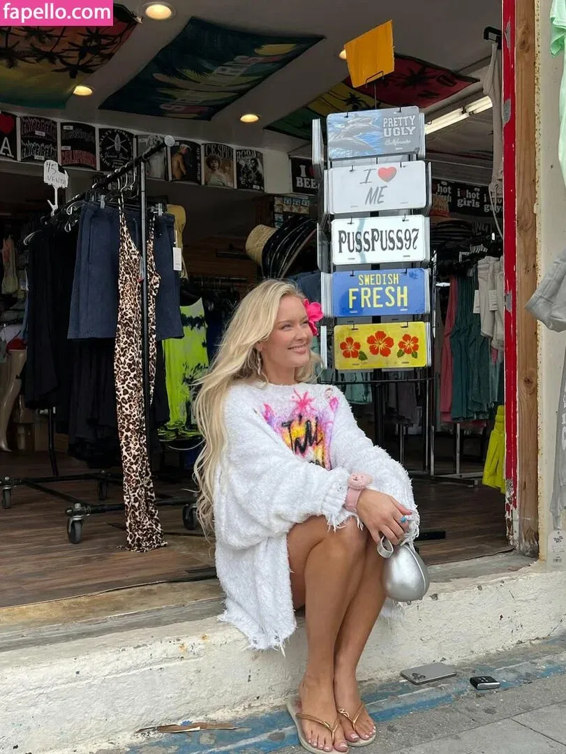 zoraya.v Onlyfans Photo Gallery 