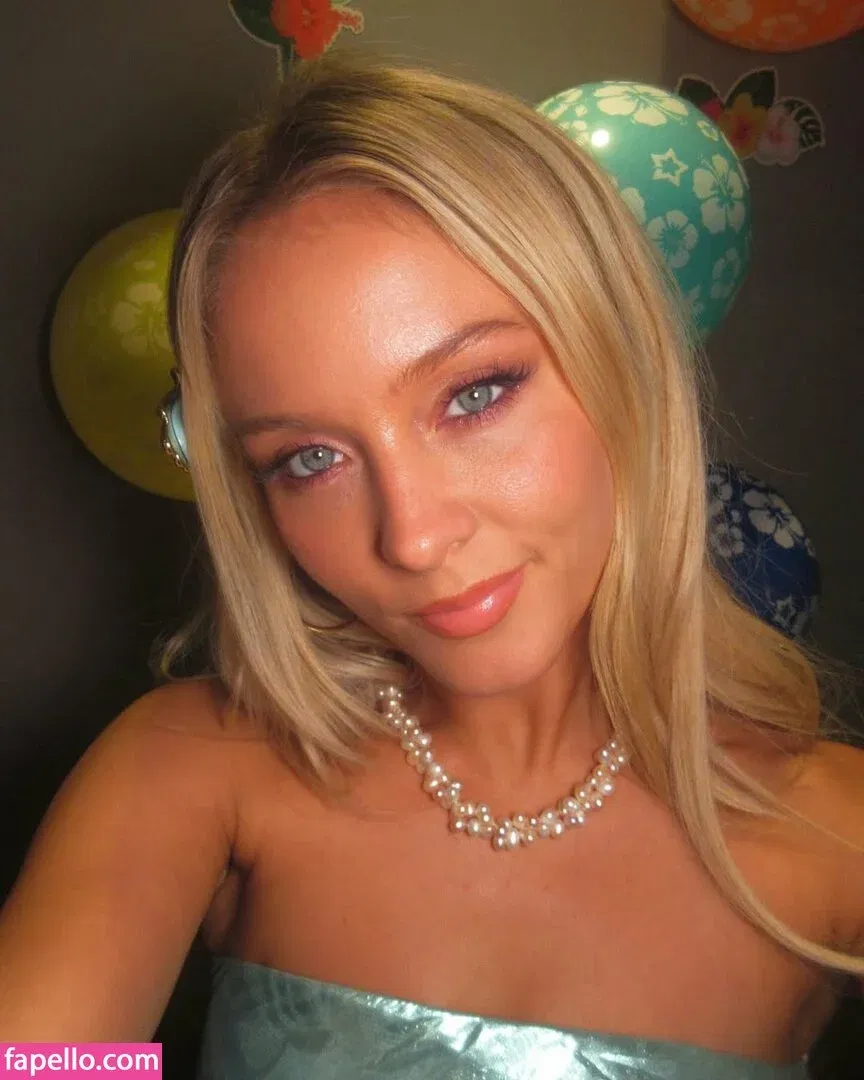 zoraya.v Onlyfans Photo Gallery 