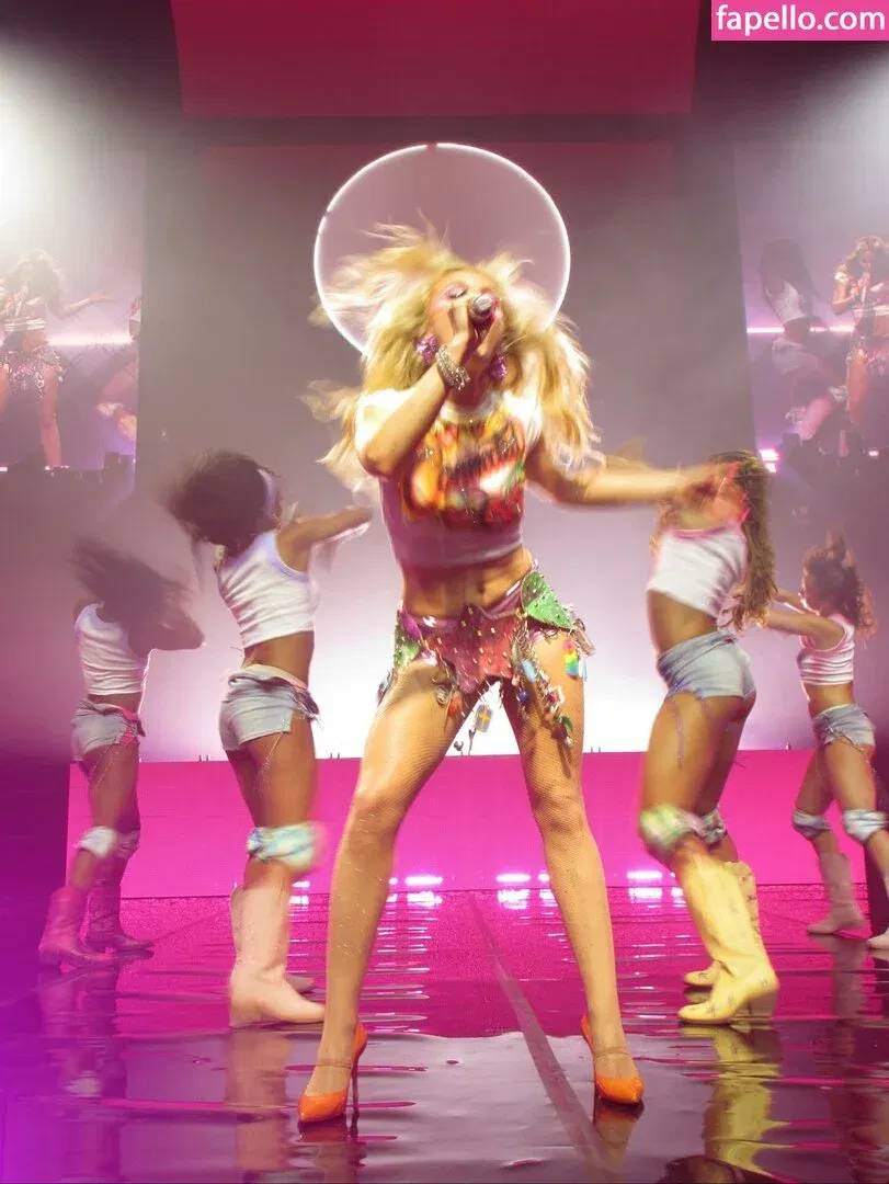 zoraya.v Onlyfans Photo Gallery 