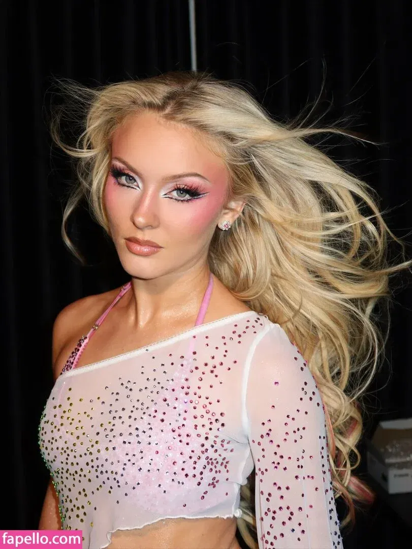 zoraya.v Onlyfans Photo Gallery 