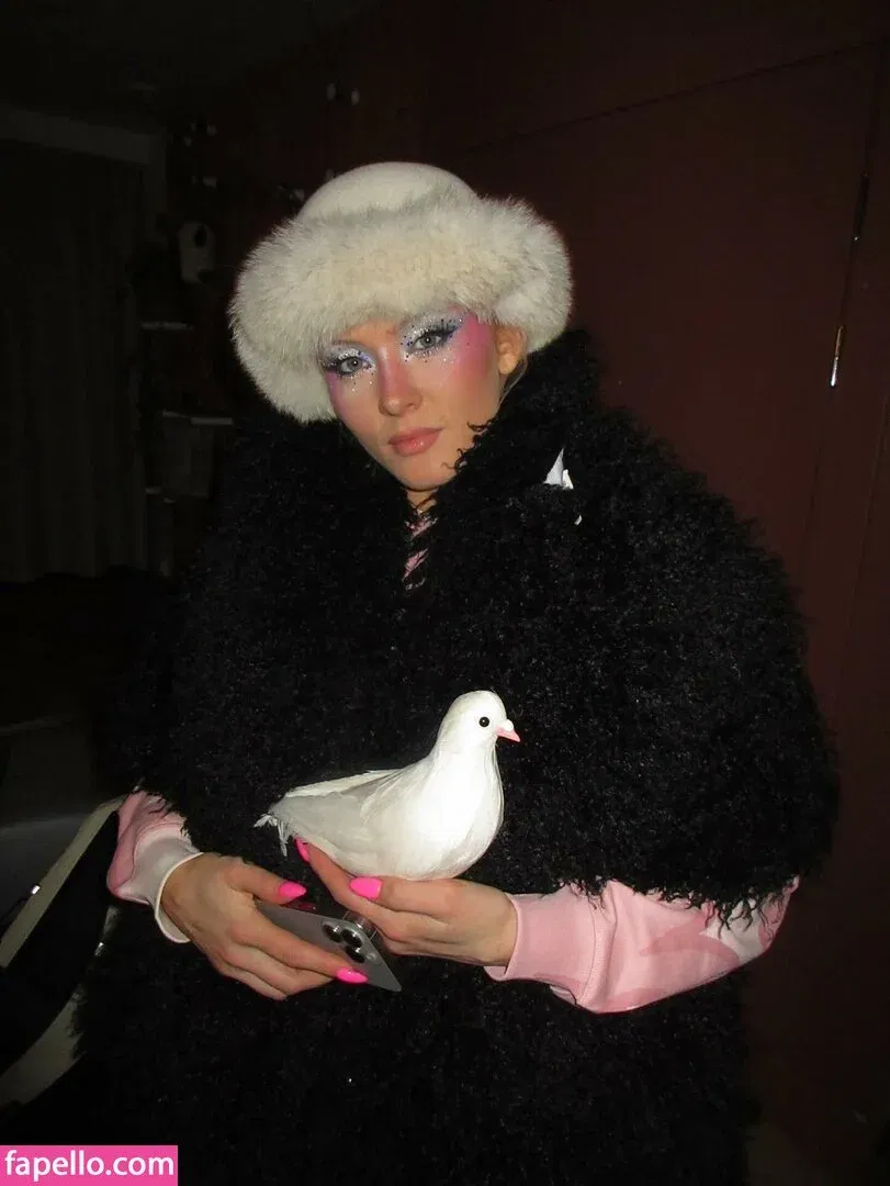 zoraya.v Onlyfans Photo Gallery 