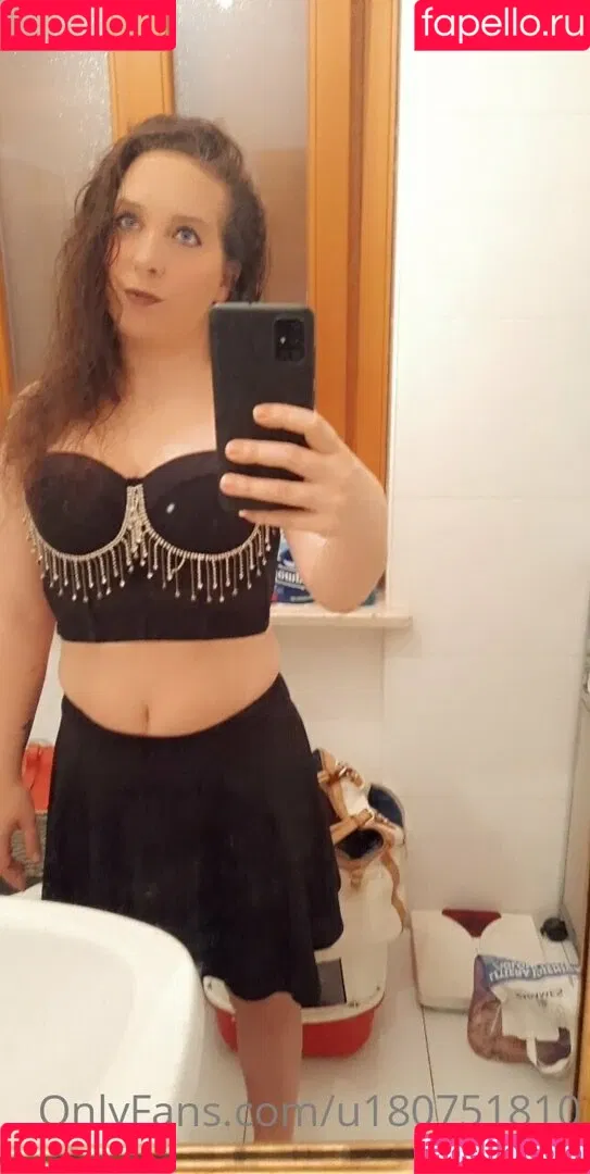 only_queen84 Onlyfans Photo Gallery 