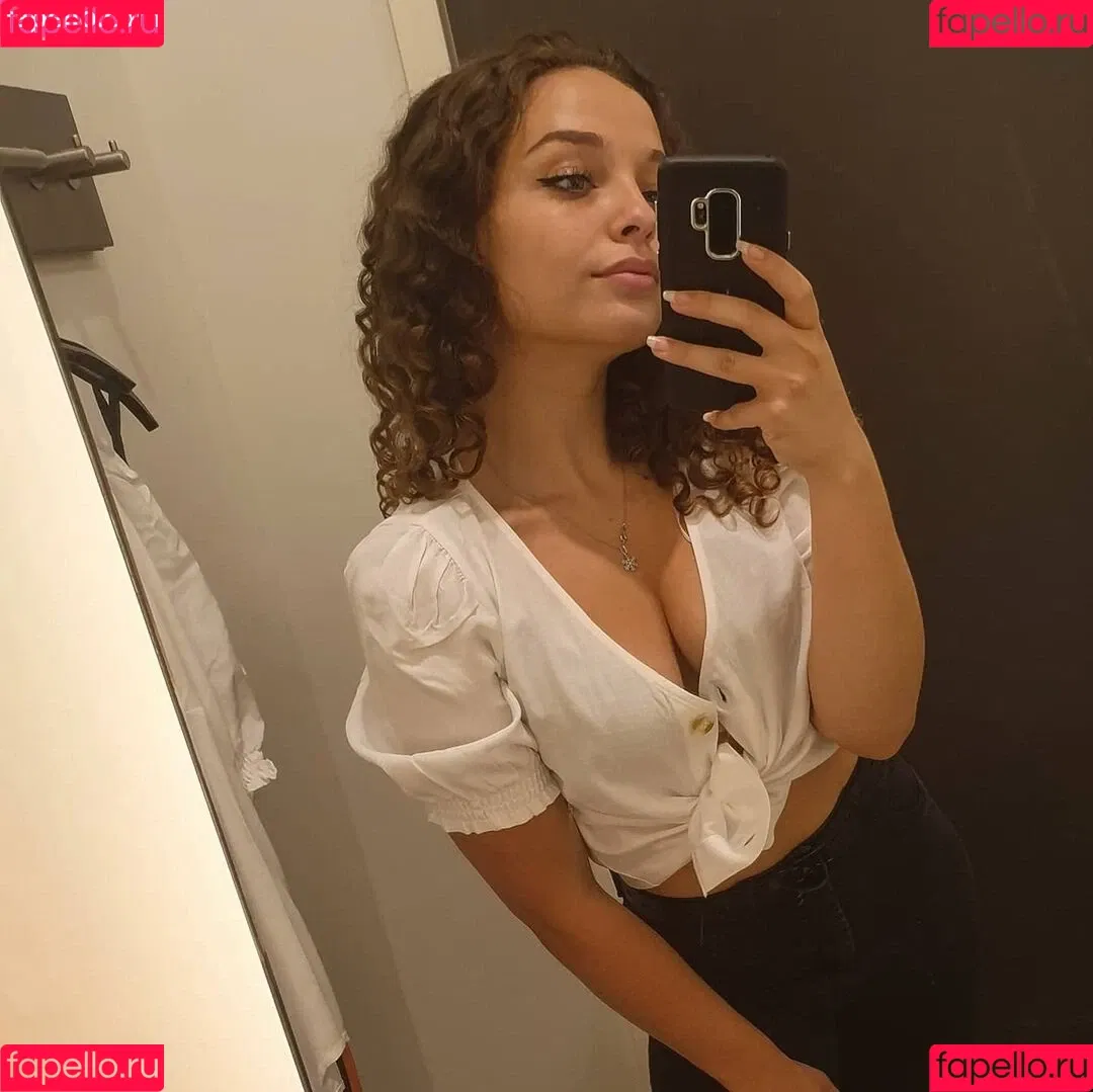 Lisa hartkopf Onlyfans Photo Gallery 