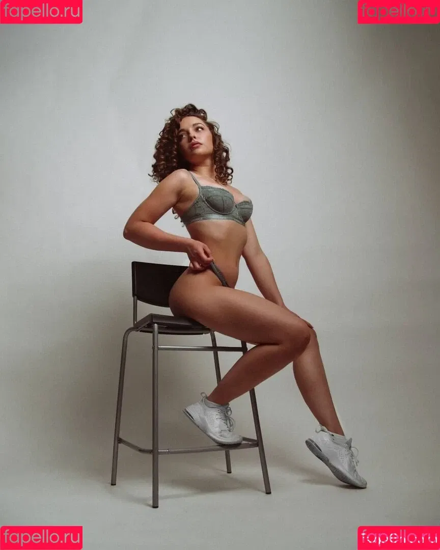 Lisa hartkopf Onlyfans Photo Gallery 