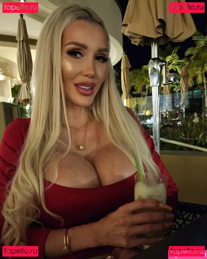 Patty Michova Onlyfans Photo Gallery 