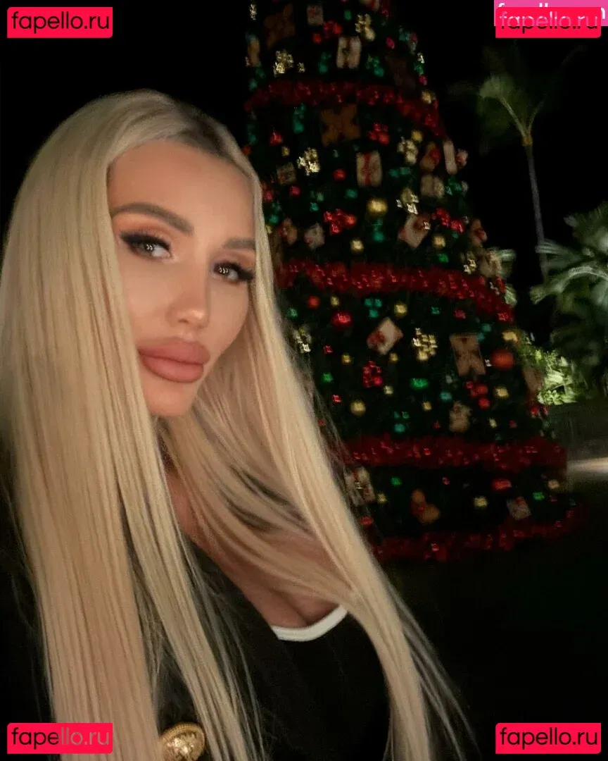 Patty Michova Onlyfans Photo Gallery 