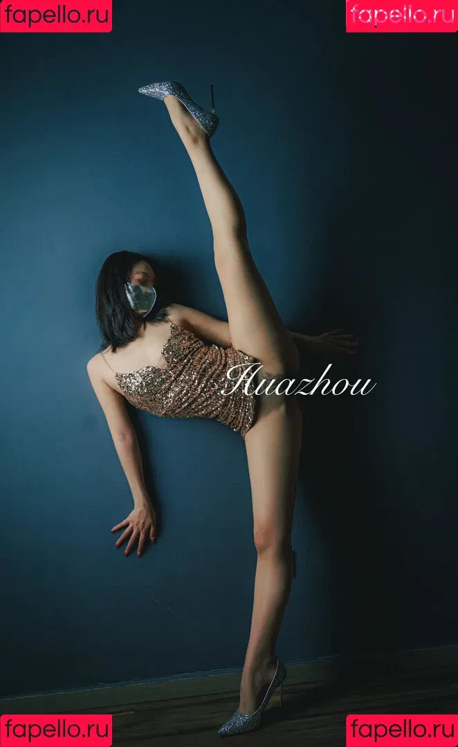 huazhou111 Onlyfans Photo Gallery 