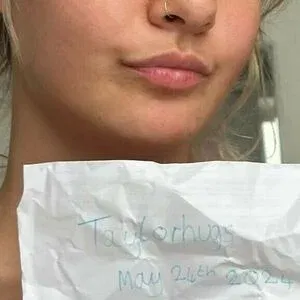 Taylorhugs Onlyfans Photo Gallery 