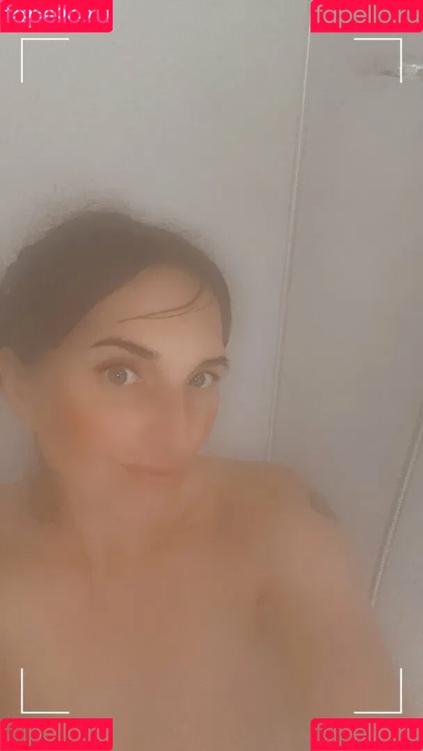 Miss L Xxx Onlyfans Photo Gallery 