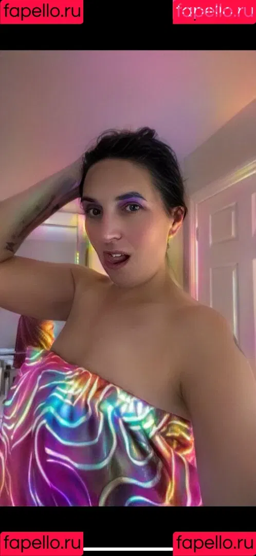Miss L Xxx Onlyfans Photo Gallery 