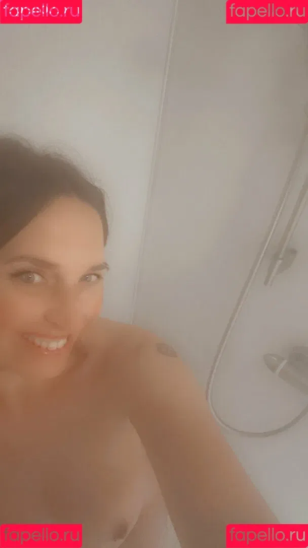Miss L Xxx Onlyfans Photo Gallery 