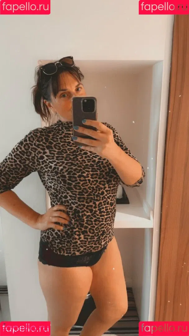 Miss L Xxx Onlyfans Photo Gallery 