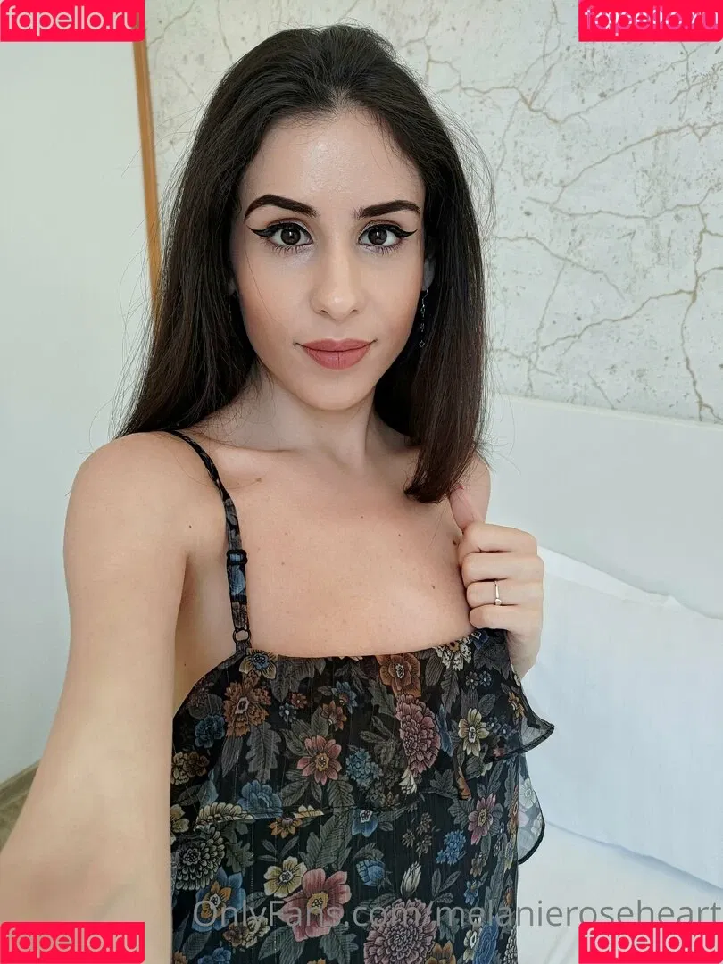 melanieroseheart Onlyfans Photo Gallery 
