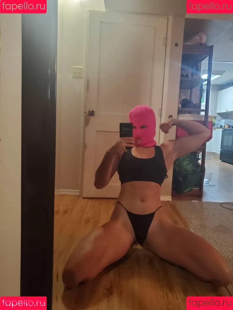 Masked Pink Peach Onlyfans Photo Gallery 