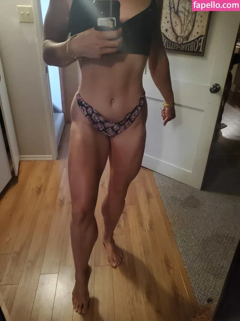 Masked Pink Peach Onlyfans Photo Gallery 