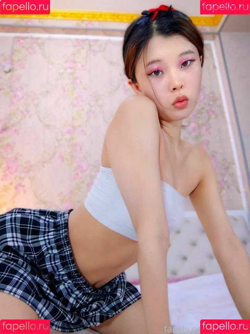 TinaKim Onlyfans Photo Gallery 
