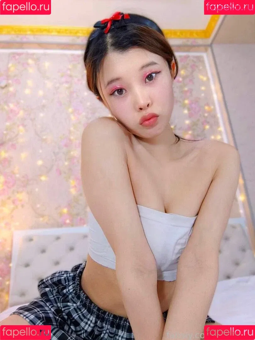 TinaKim Onlyfans Photo Gallery 