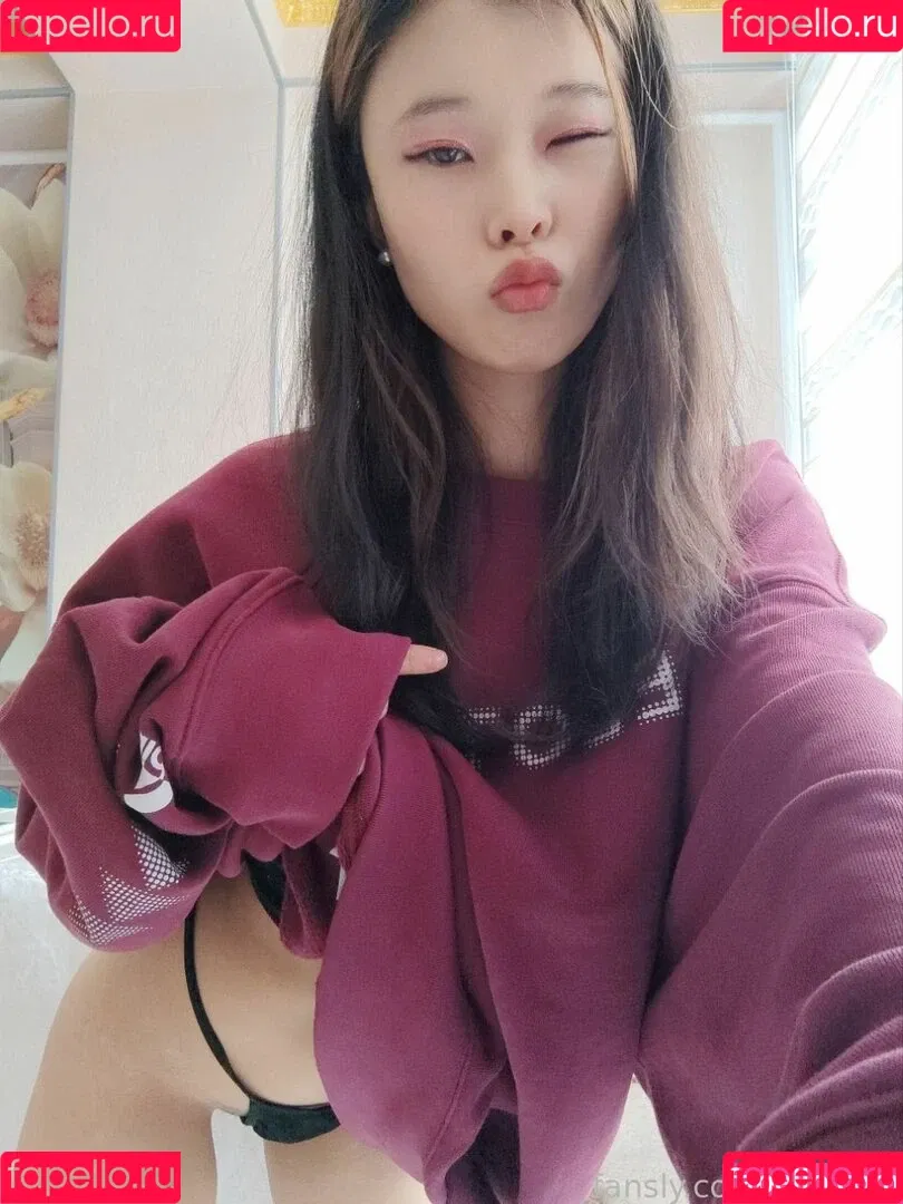 TinaKim Onlyfans Photo Gallery 