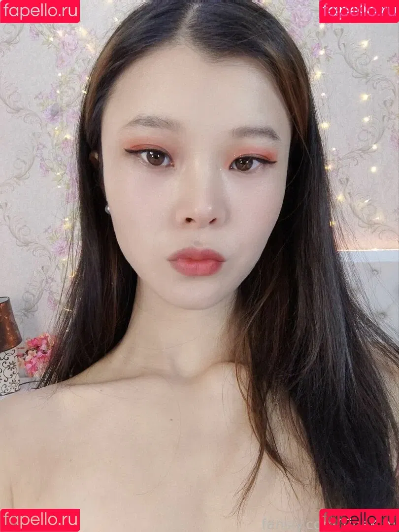 TinaKim Onlyfans Photo Gallery 