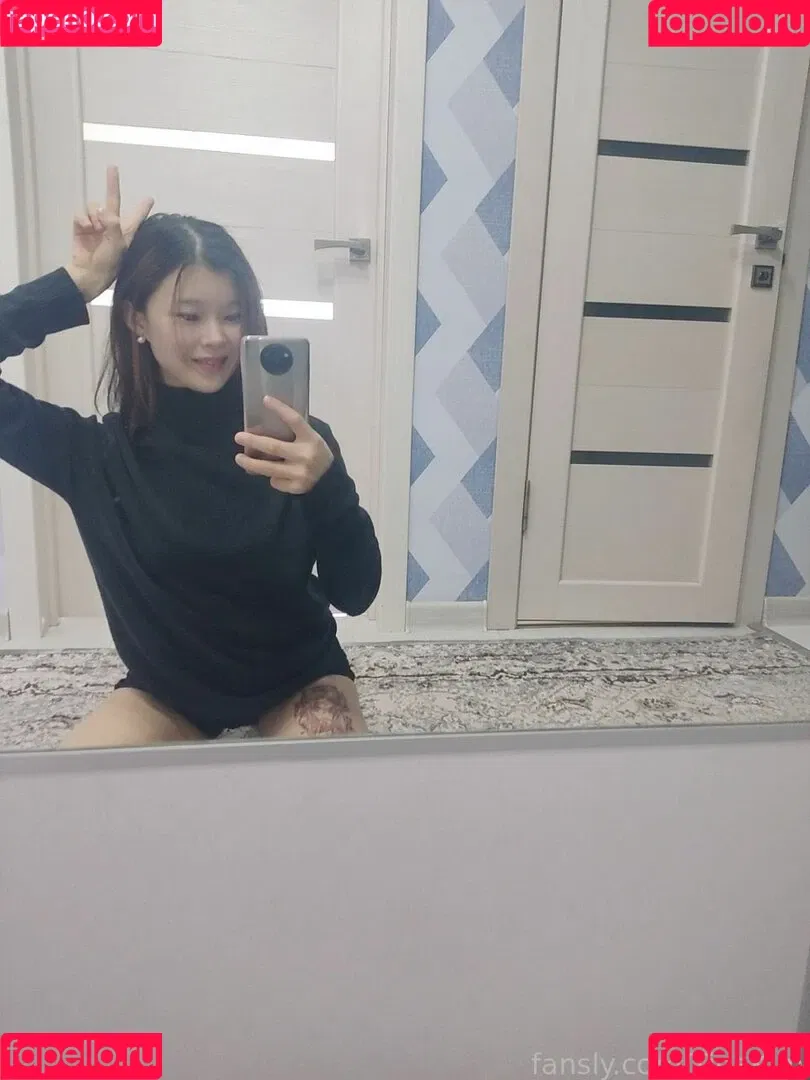 TinaKim Onlyfans Photo Gallery 