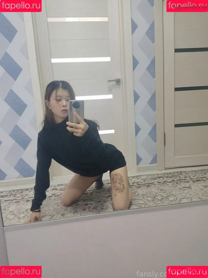 TinaKim Onlyfans Photo Gallery 