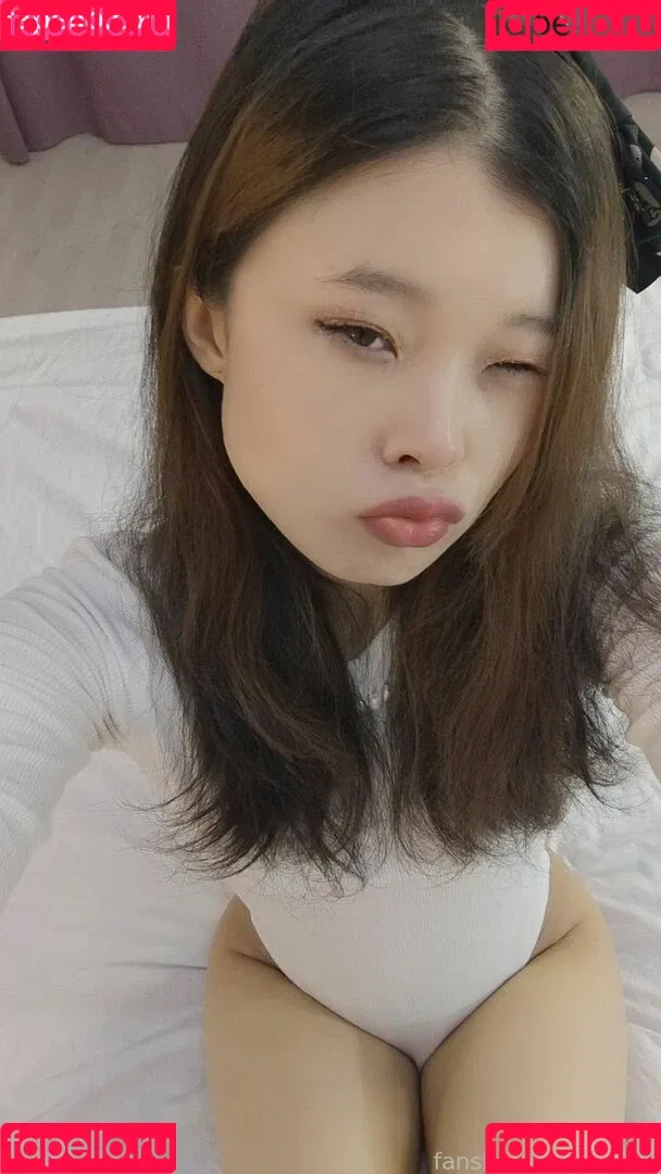 TinaKim Onlyfans Photo Gallery 