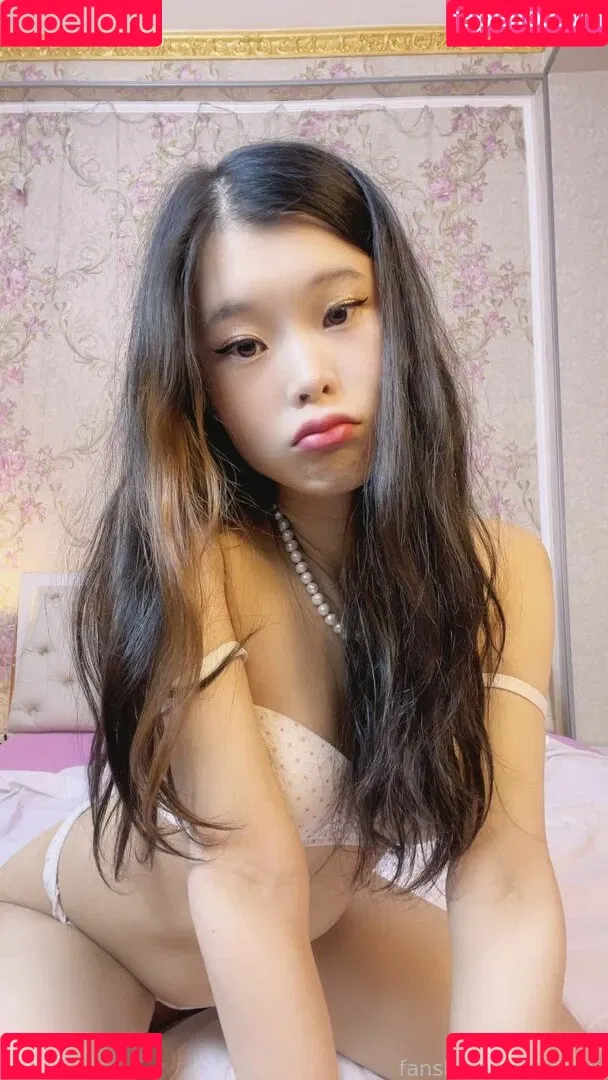TinaKim Onlyfans Photo Gallery 