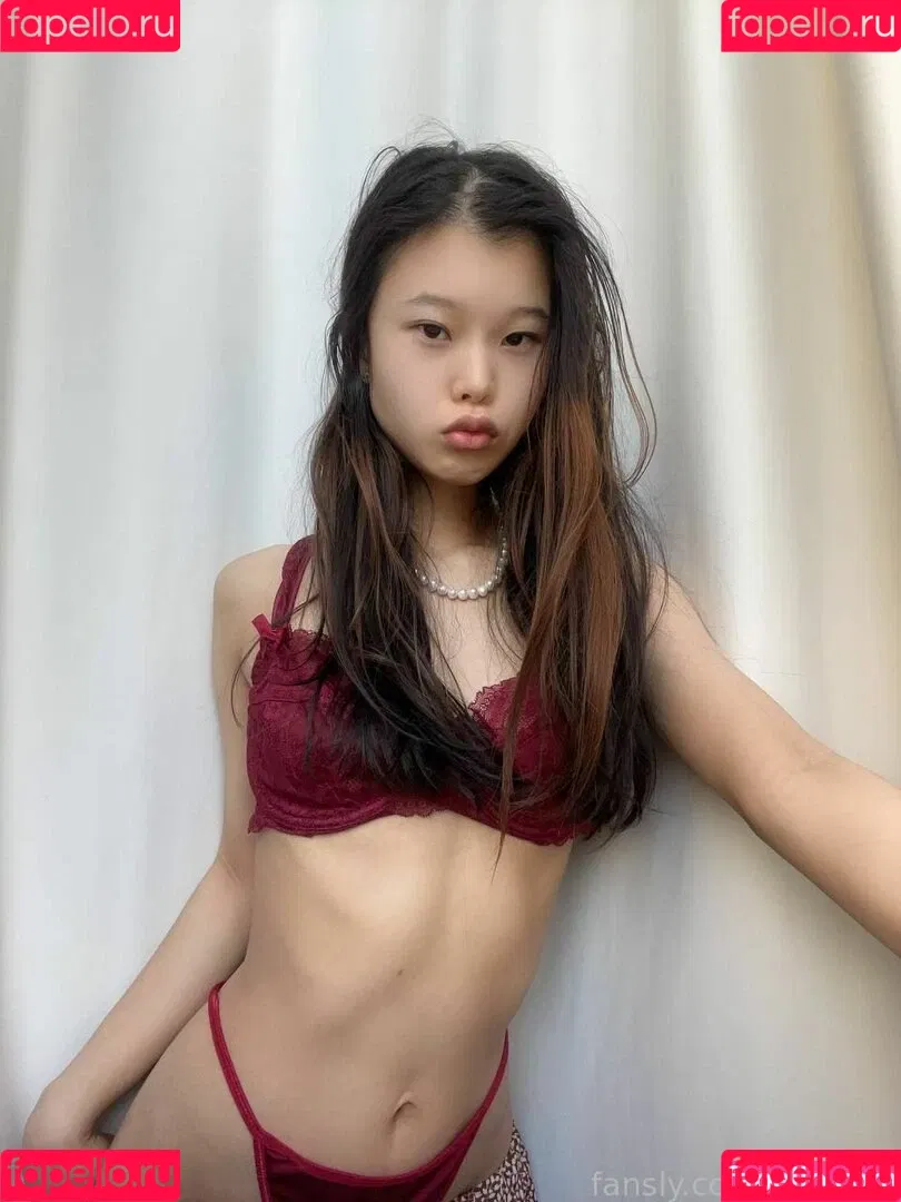 TinaKim Onlyfans Photo Gallery 