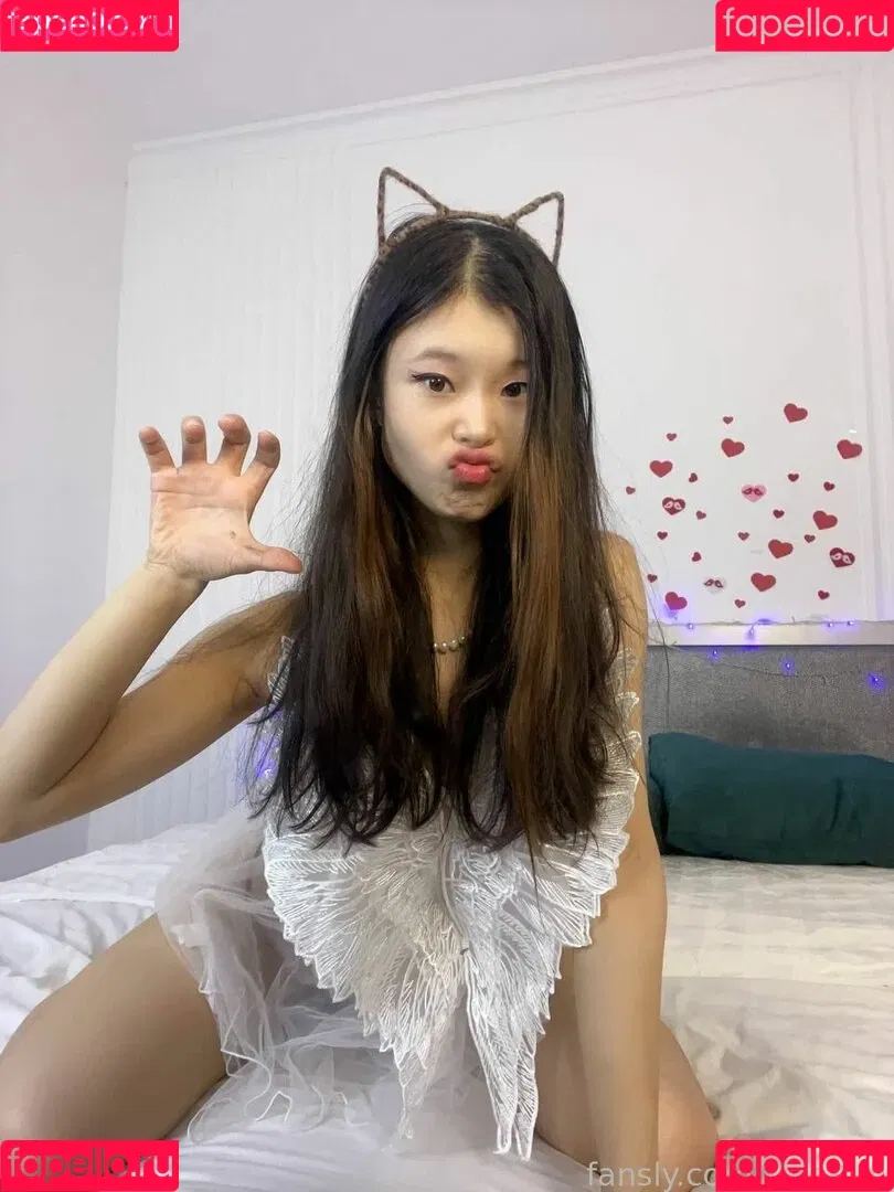TinaKim Onlyfans Photo Gallery 