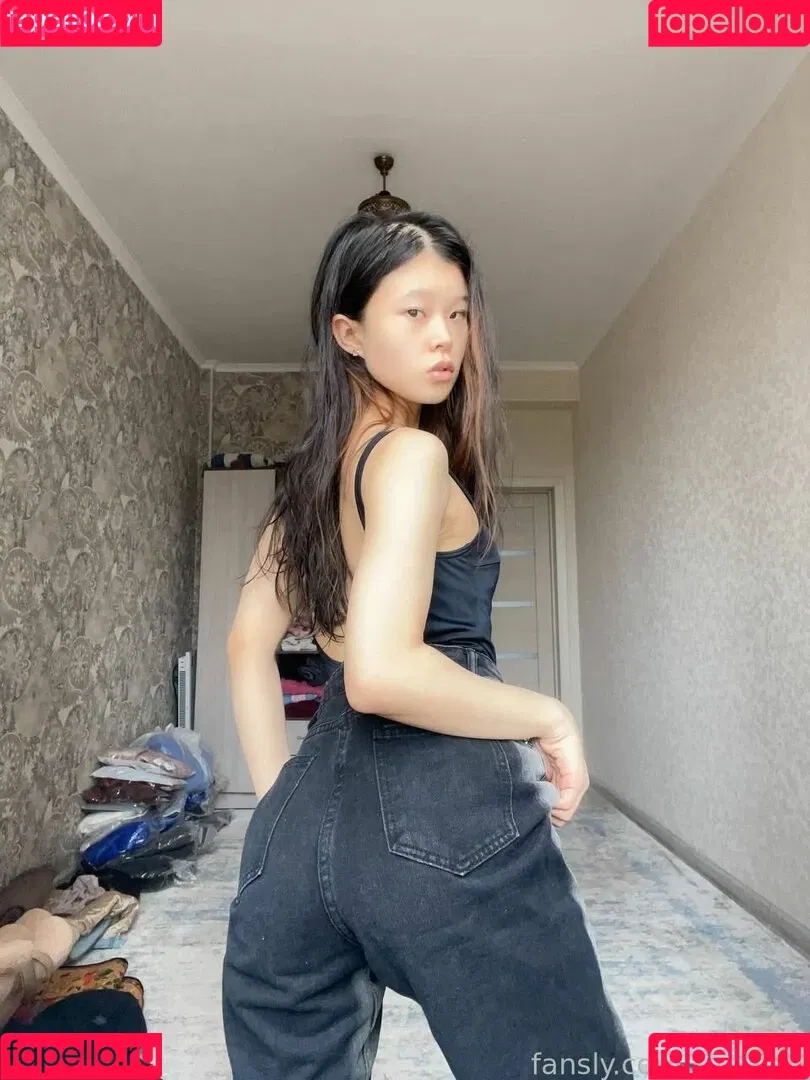 TinaKim Onlyfans Photo Gallery 