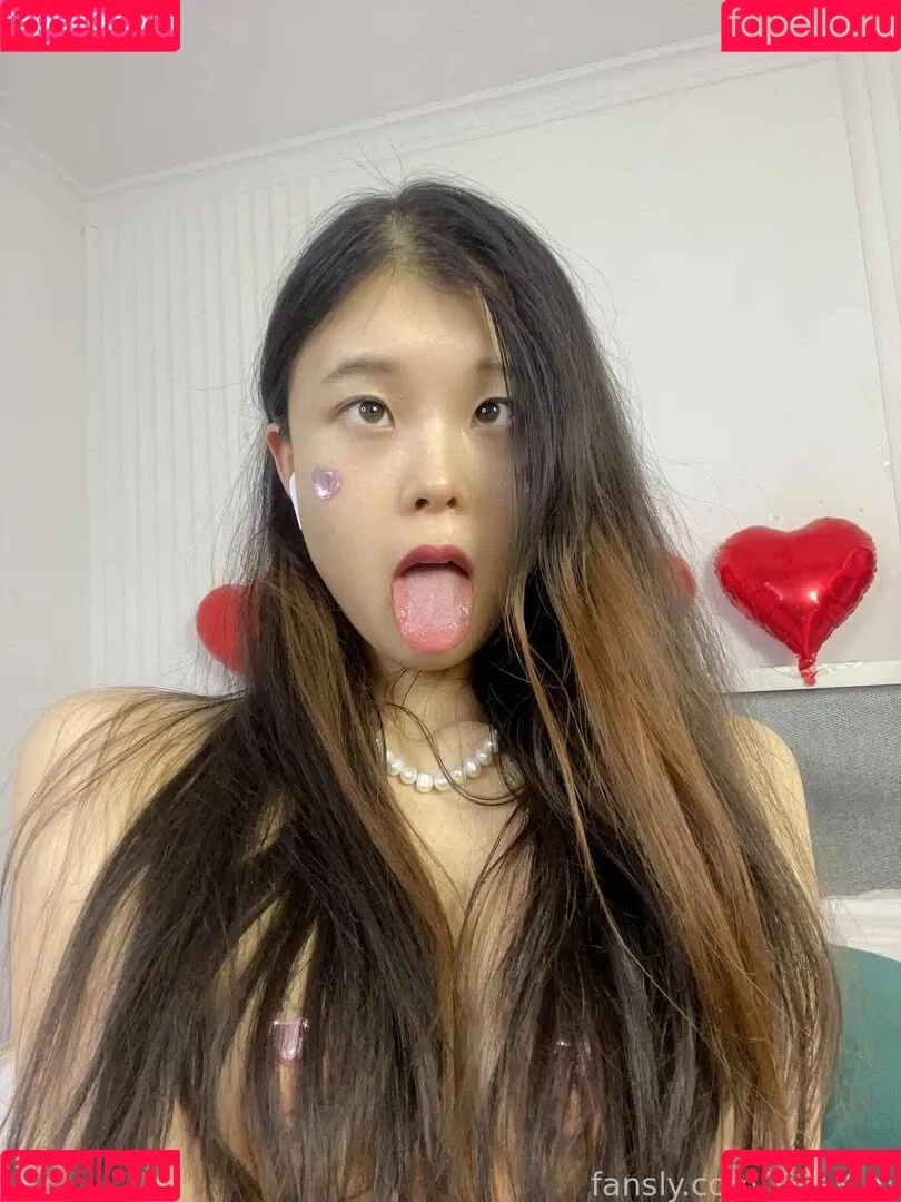 TinaKim Onlyfans Photo Gallery 