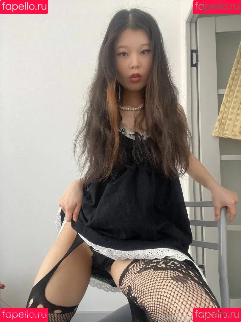 TinaKim Onlyfans Photo Gallery 