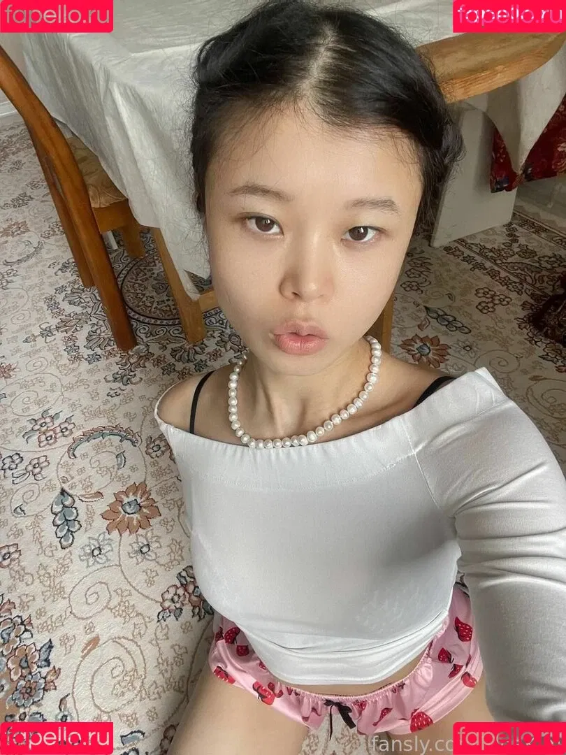 TinaKim Onlyfans Photo Gallery 